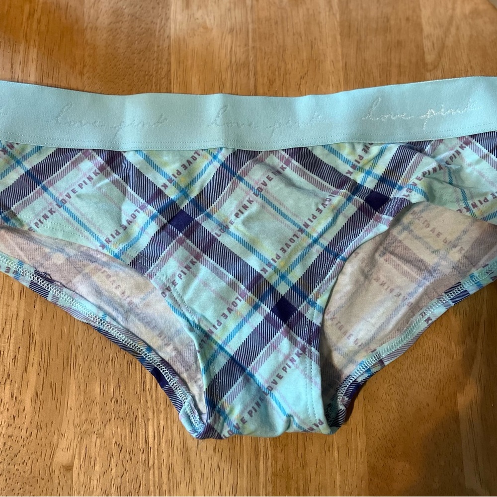 VS Pink logo hipster Large New with tags